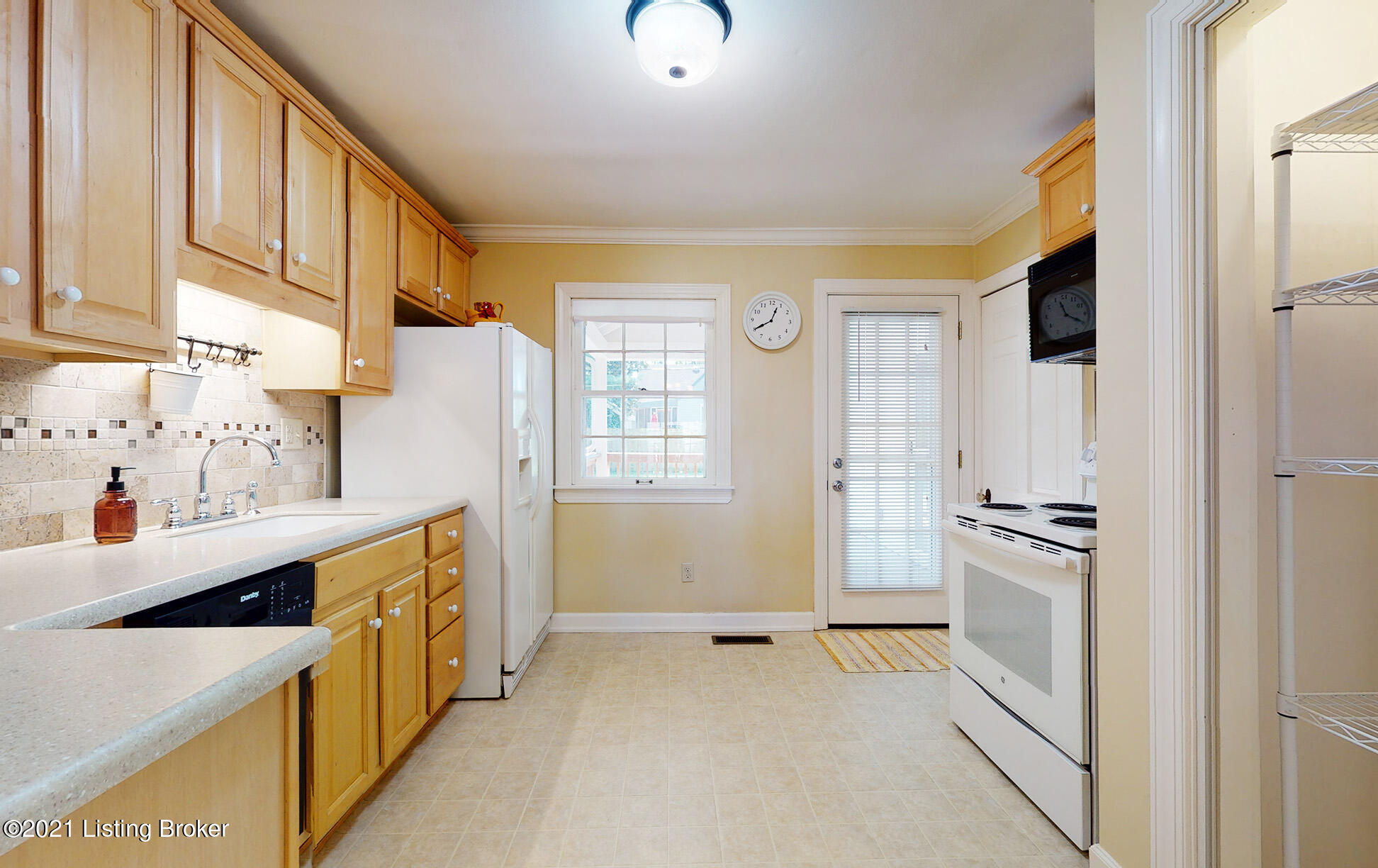 4030 Springhill Road Louisville, KY 40207 - Photo 6 of 32 4030-Springhill-Rd-20210825-010