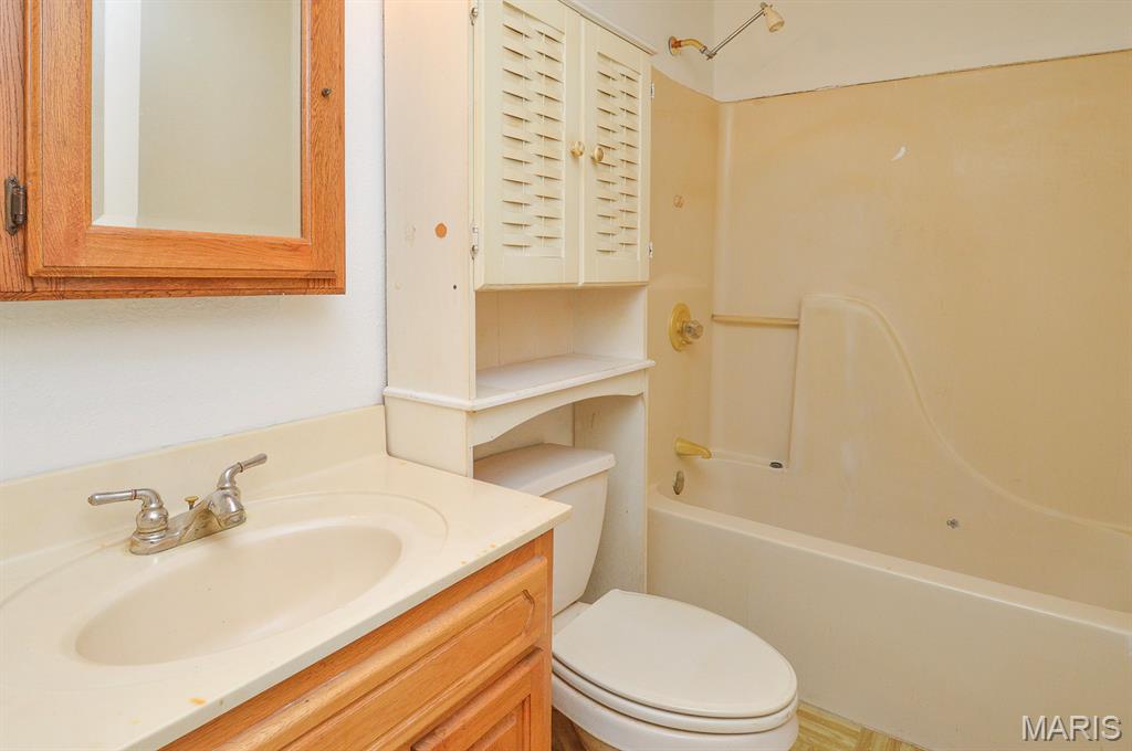 4035 Division Street Granite City, IL 62040 - Photo 16 of 21