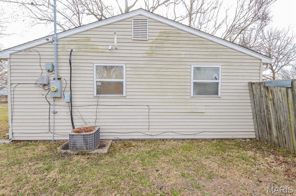 4035 Division Street Granite City, IL 62040 - Photo 5 of 21