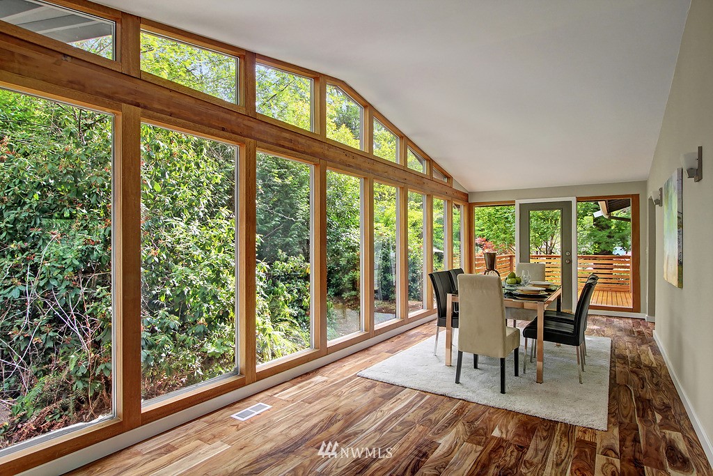 6018 Norma Beach Road Edmonds, WA 98026 - Photo 4 of 18 Gallery Image 4