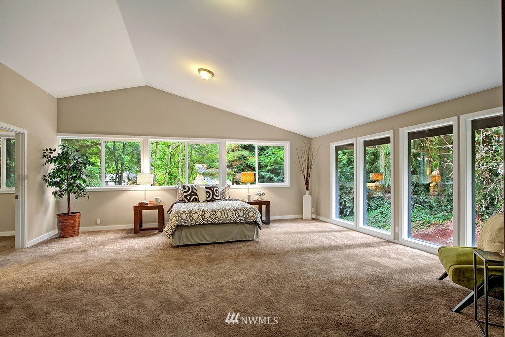 6018 Norma Beach Road Edmonds, WA 98026 - Photo 8 of 18 Gallery Image 8