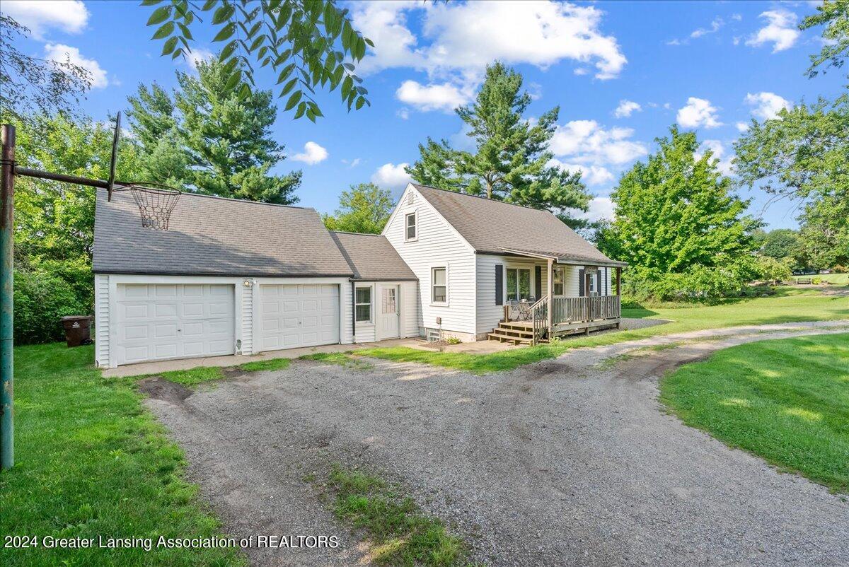 10333 Plains Road Eaton Rapids, MI 48827 - Photo 18 of 31 09-Media Jett - 35