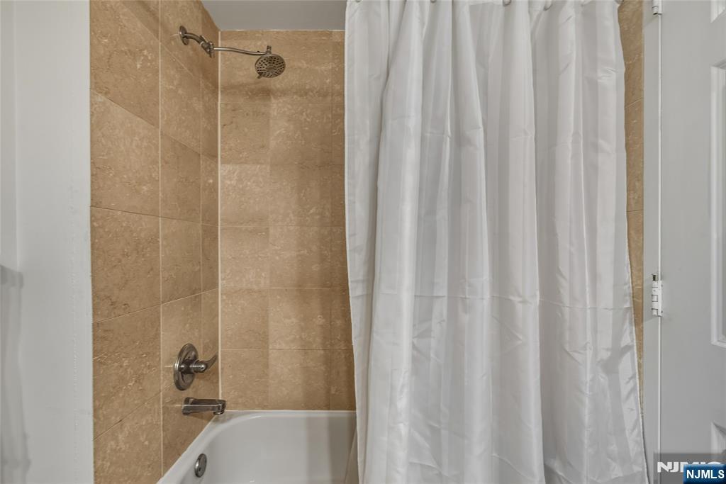 100 Old Palisade Road, Unit 3013 Fort Lee, NJ 07024 - Photo 15 of 24