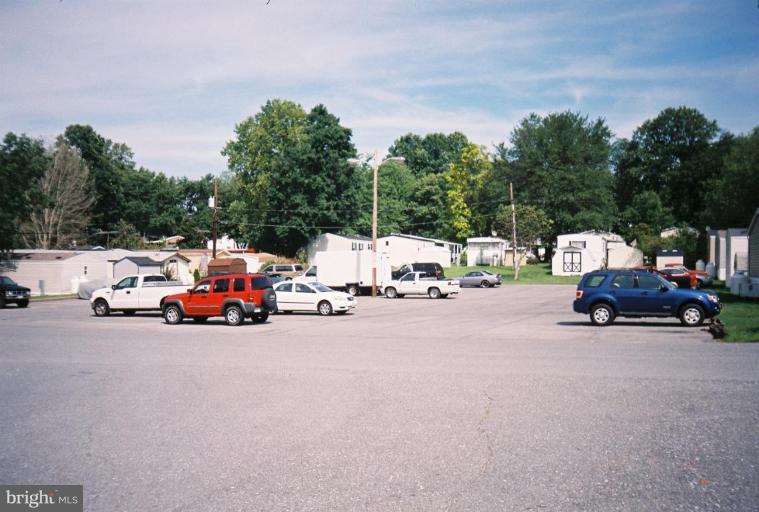 7810 Clark Road, Unit C 25 Jessup, MD 20794 - Photo 28 of 30 Overflow parking area