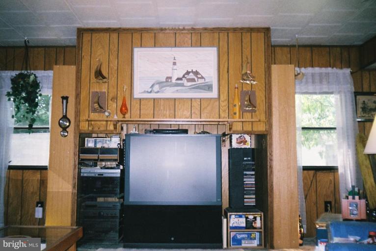 7810 Clark Road, Unit C 25 Jessup, MD 20794 - Photo 6 of 30 Location of original fireplace