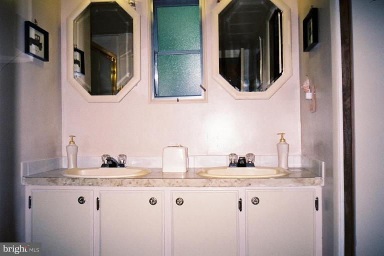 7810 Clark Road, Unit C 25 Jessup, MD 20794 - Photo 8 of 30 Double sinks in the bathroom