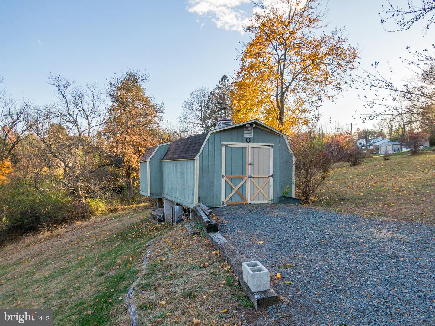 1192 Fritztown Road Reinholds, PA 17569 - Photo 30 of 36 Detached Garage