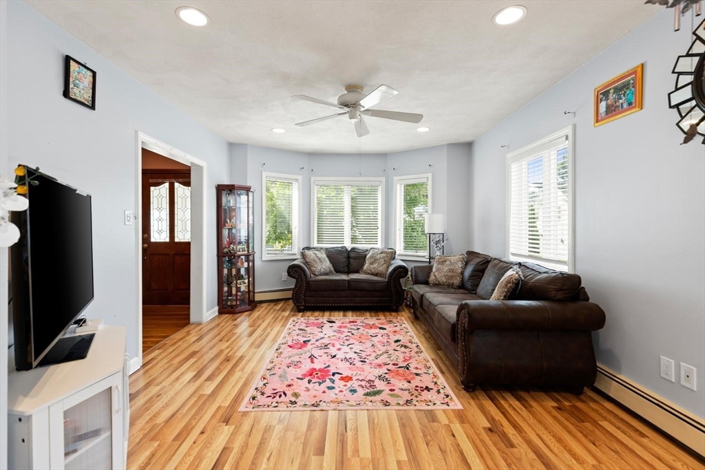 11 Jackson Street Saugus, MA 01906 - Photo 6 of 29