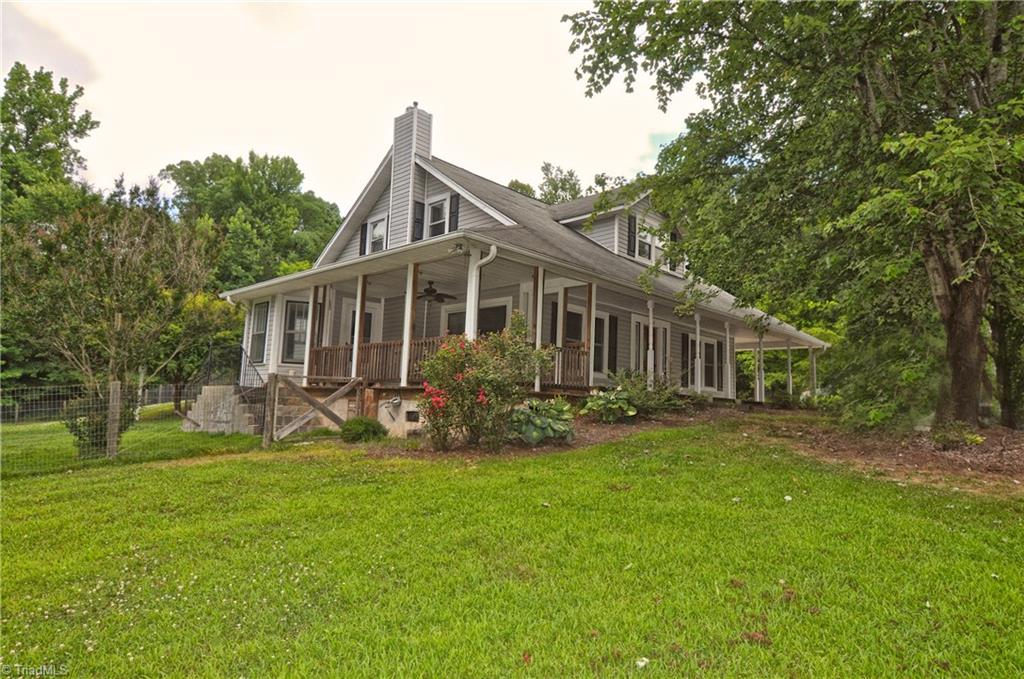 324 Tom Wood Road Lexington, NC 27295 - Photo 4 of 30 Gallery Image 4