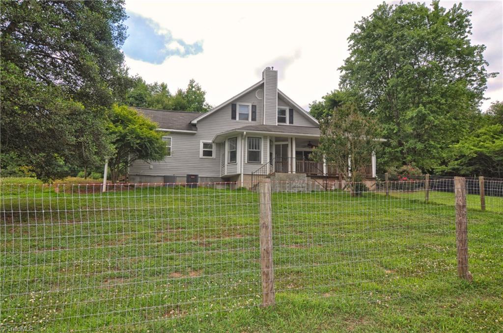 324 Tom Wood Road Lexington, NC 27295 - Photo 9 of 30 Gallery Image 9