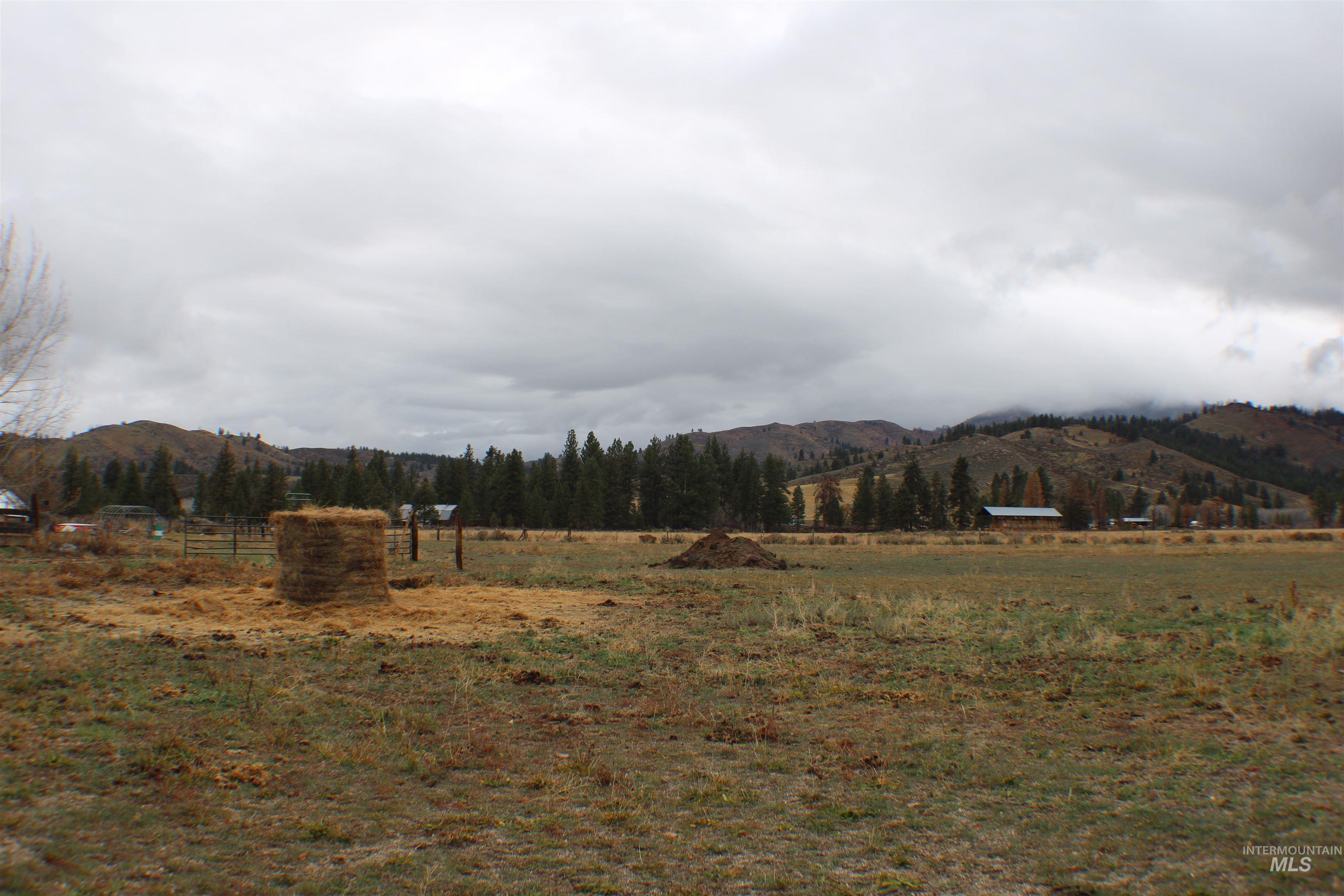 200 East Prairie Road Mountain Home, ID 83647 - Photo 9 of 38 View of mountain background with rural landscape