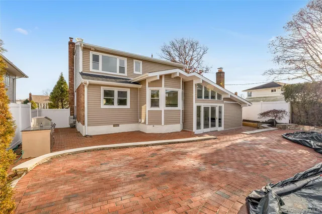 $1,169,000 | 1554 Holiday Park Drive, Wantagh, NY 11793