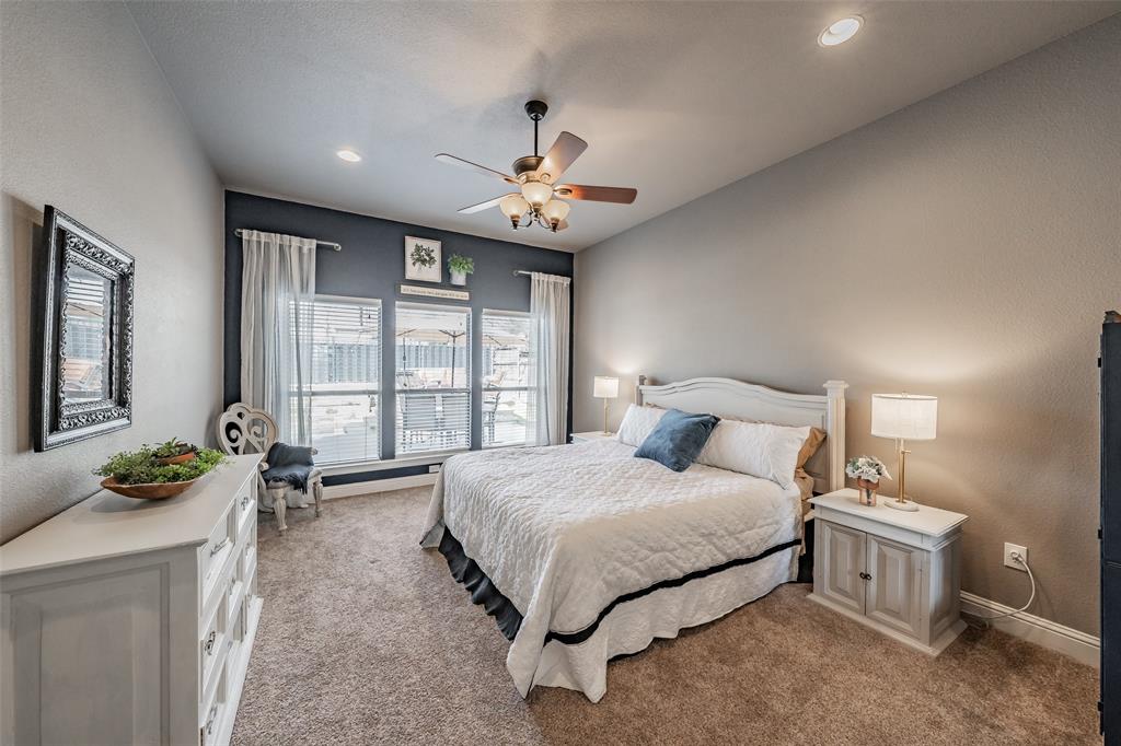 209 Thistle Ridge Denton, TX 76210 - Photo 17 of 40 First floor