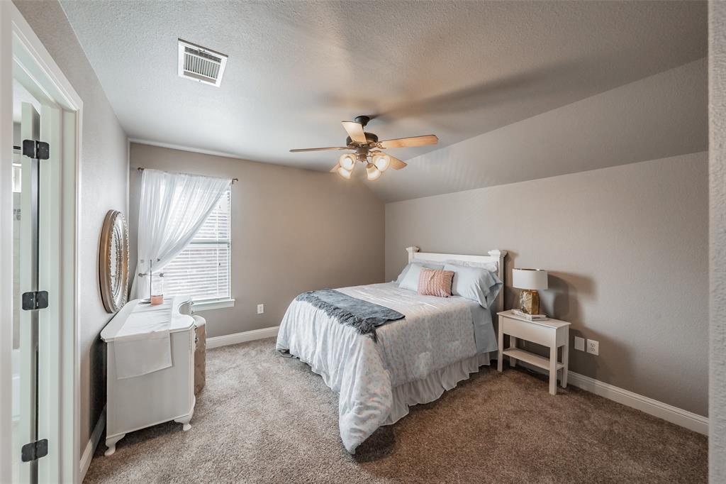 209 Thistle Ridge Denton, TX 76210 - Photo 29 of 40