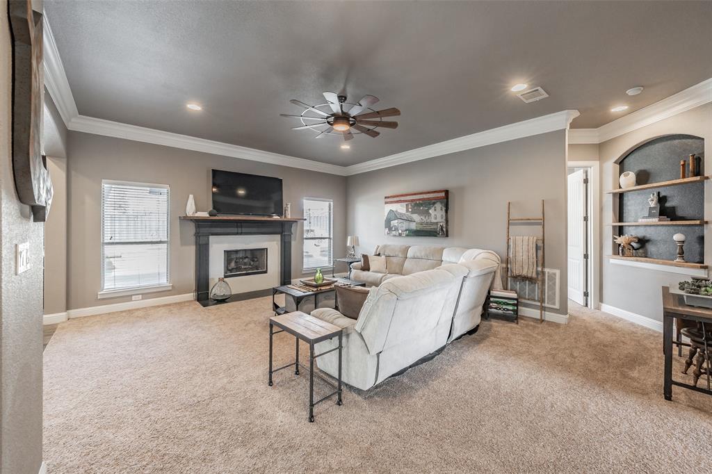 209 Thistle Ridge Denton, TX 76210 - Photo 7 of 40