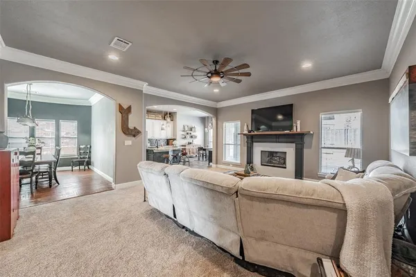 $629,000 | 209 Thistle Ridge, Denton, TX 76210