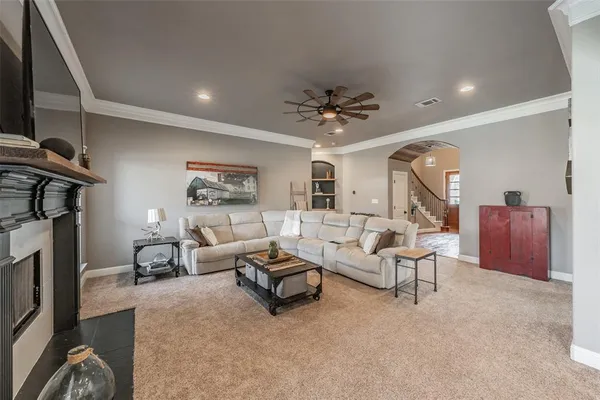 $629,000 | 209 Thistle Ridge, Denton, TX 76210