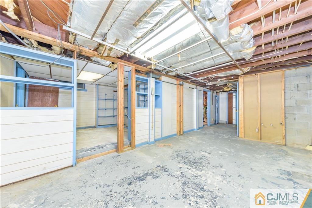 26 Moquis Trail Oak Ridge, NJ 07438 - Photo 22 of 23 a view of large parking space