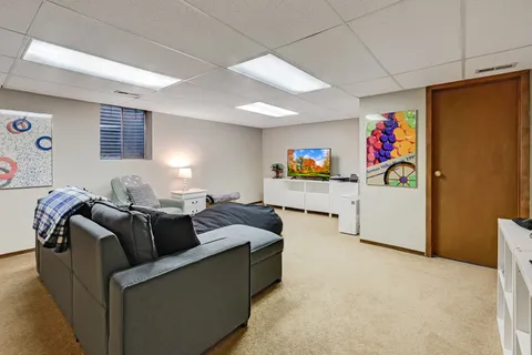 $999,000 | 5631 South Elm Street, Hinsdale, IL 60521