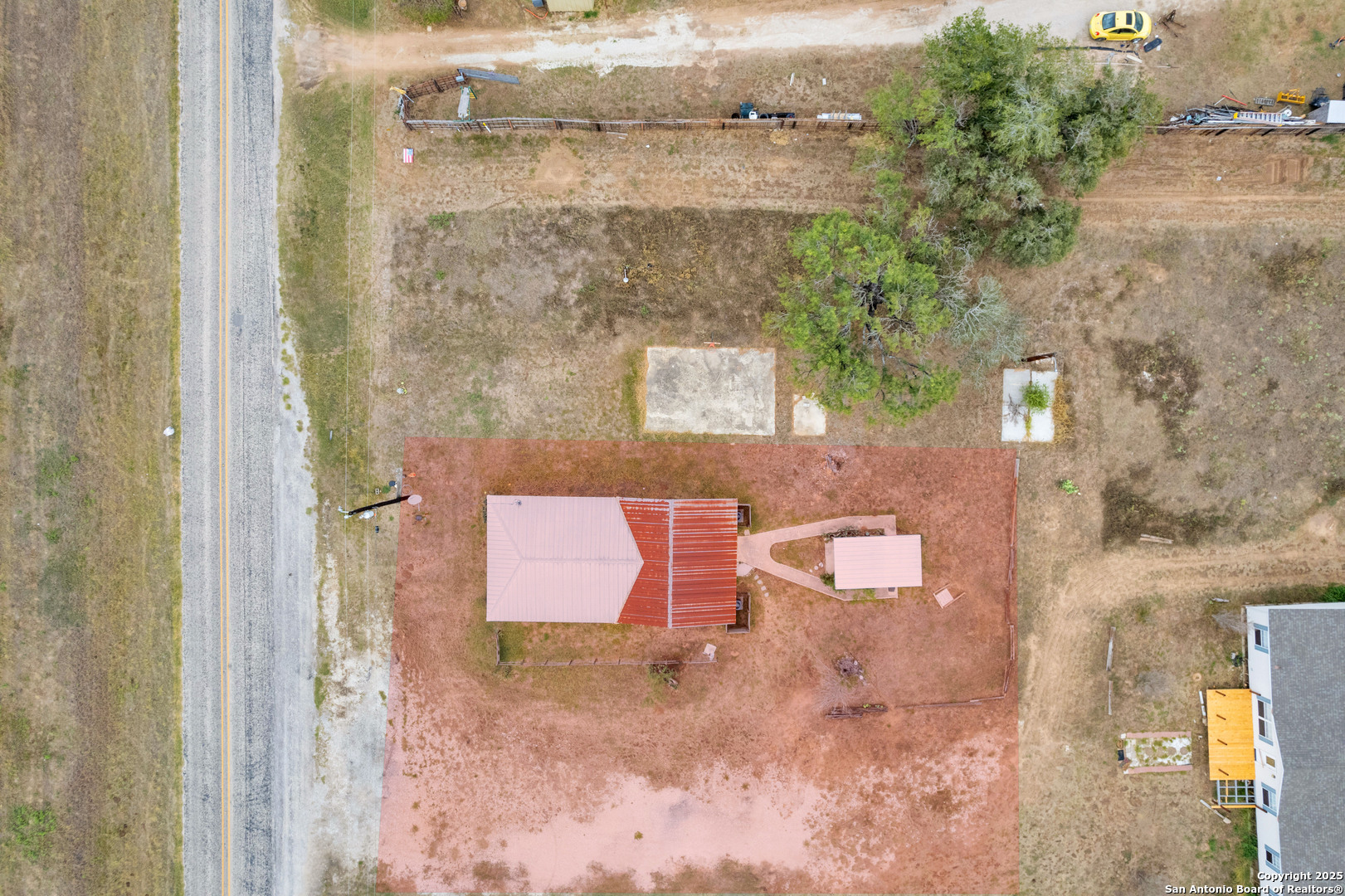 18460 Interstate 37 Elmendorf, TX 78112 - Photo 15 of 28 view of a bathroom