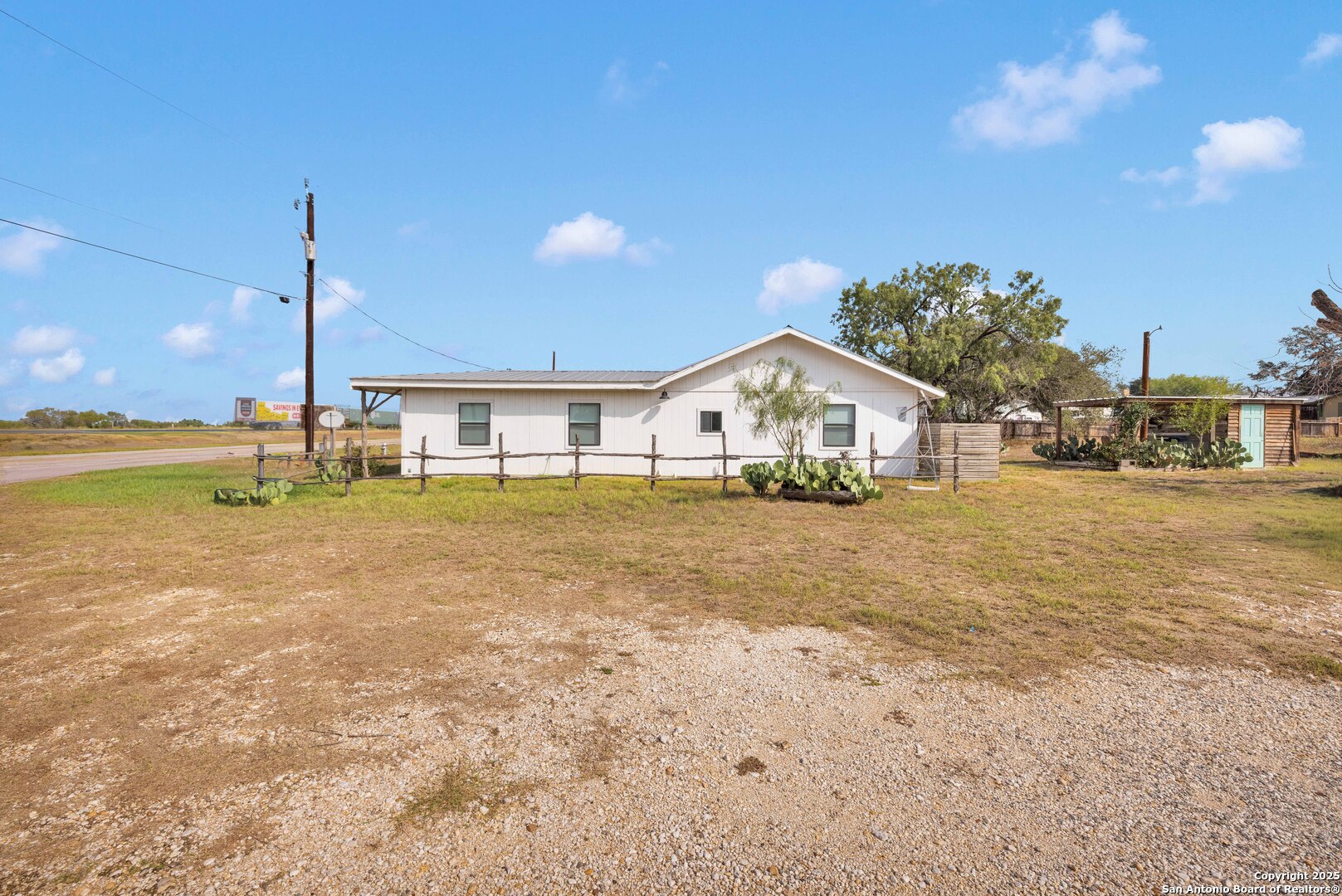 18460 Interstate 37 Elmendorf, TX 78112 - Photo 5 of 28