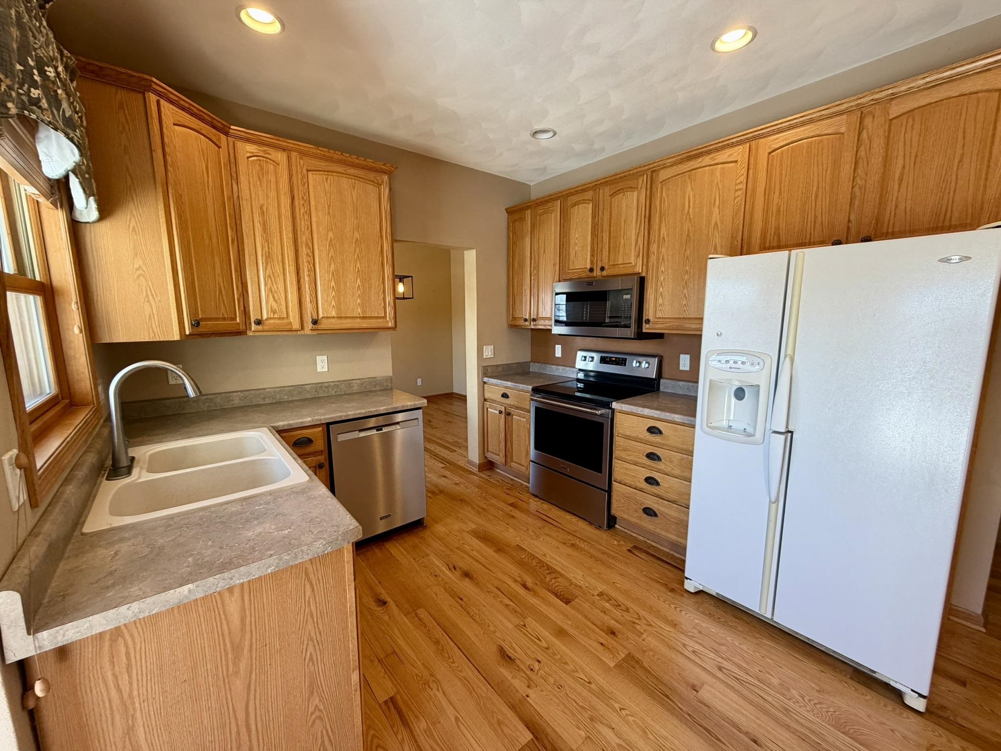 304 North 11th Avenue Monroe, WI 53566 - Photo 17 of 60