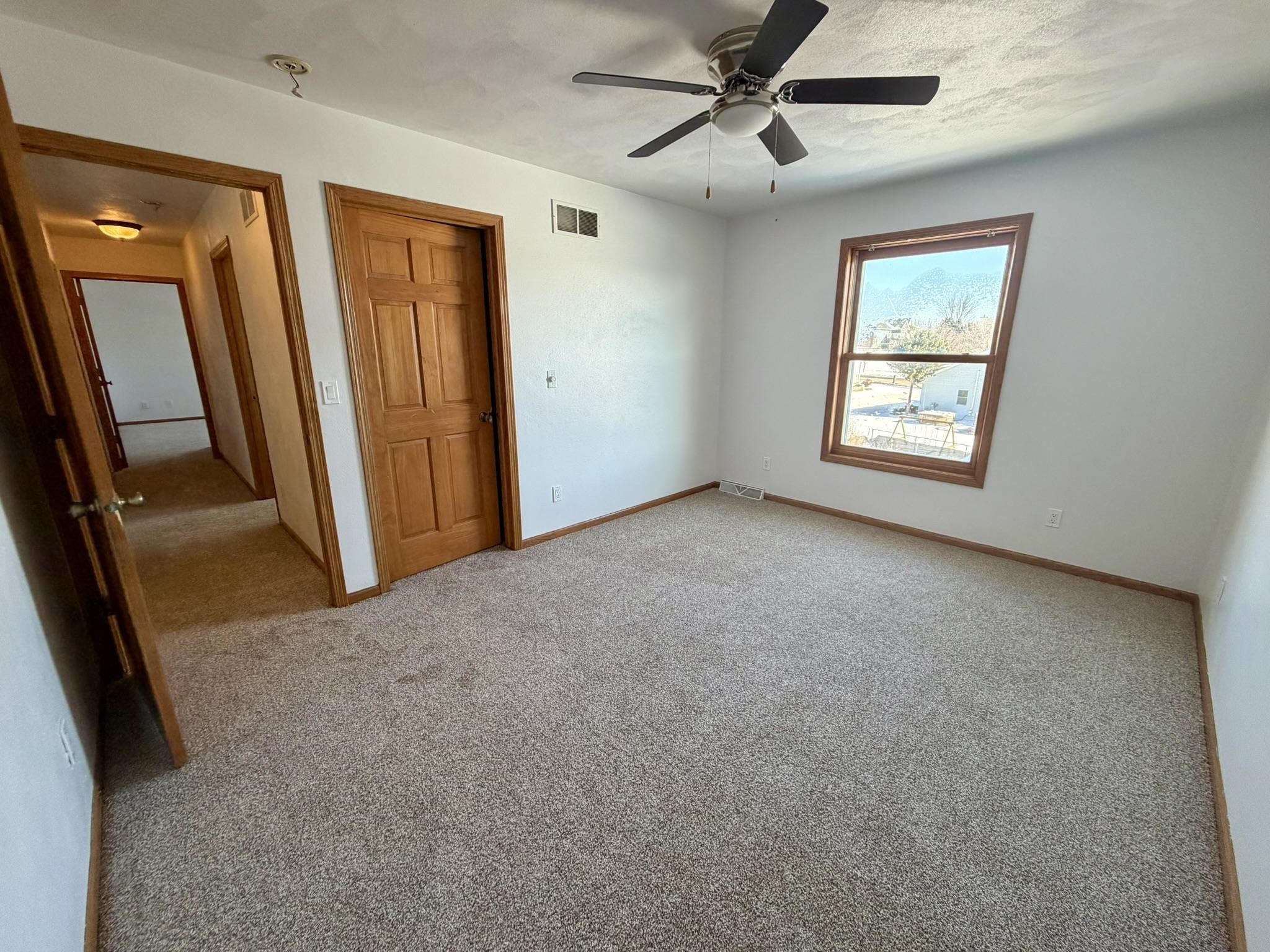 304 North 11th Avenue Monroe, WI 53566 - Photo 33 of 60