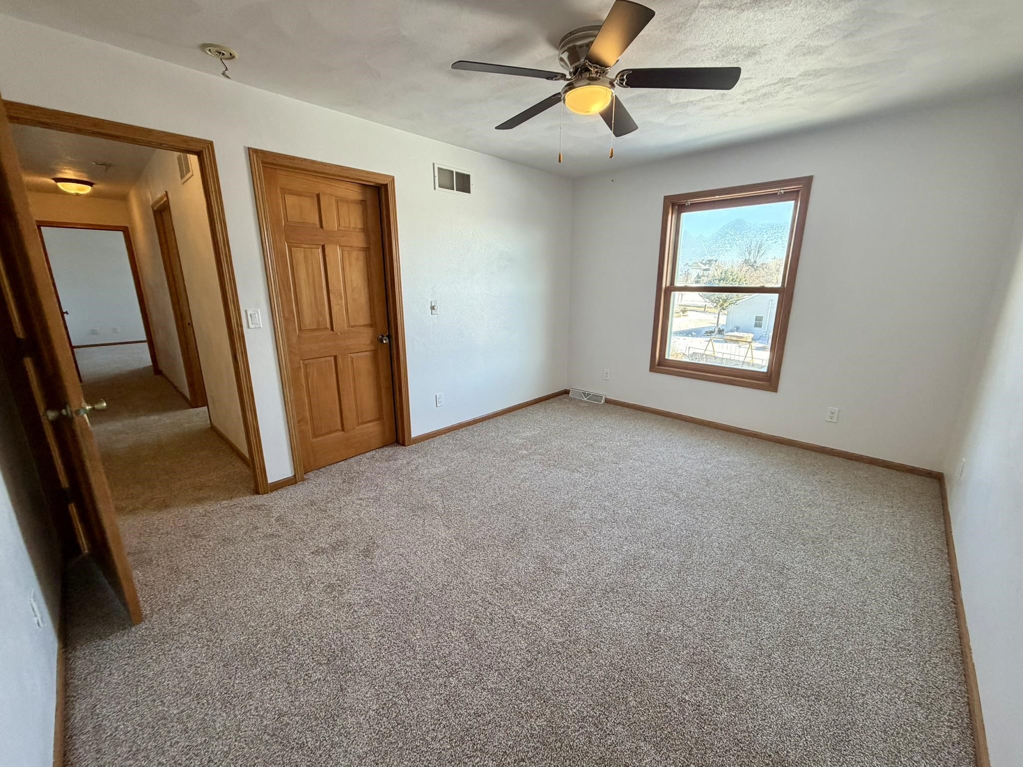 304 North 11th Avenue Monroe, WI 53566 - Photo 37 of 60