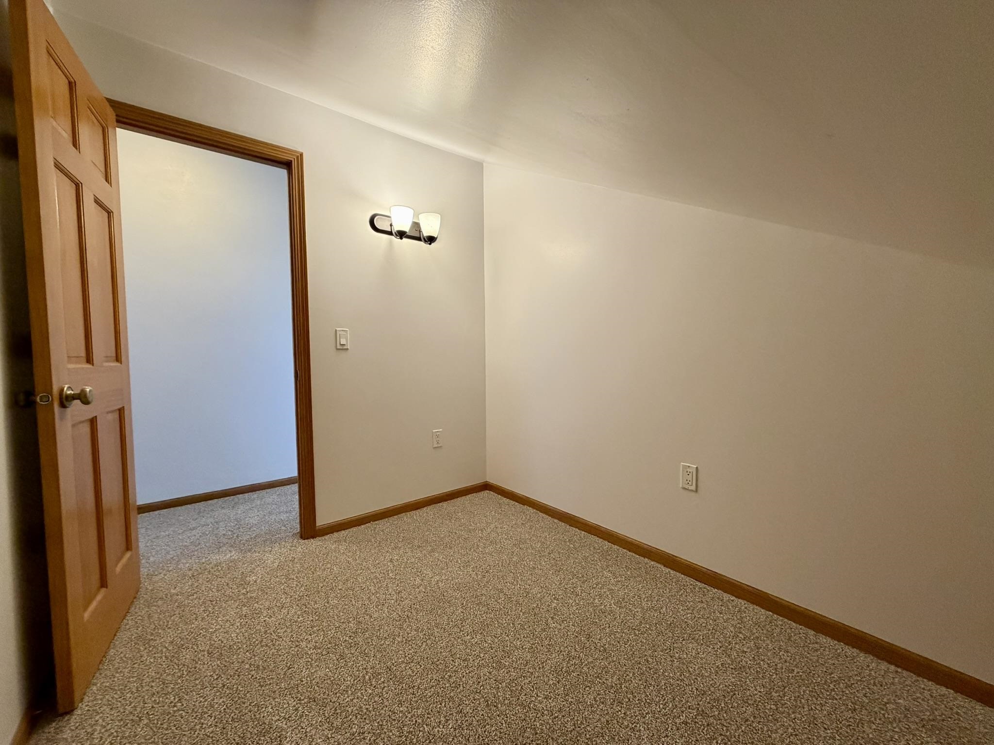 304 North 11th Avenue Monroe, WI 53566 - Photo 39 of 60