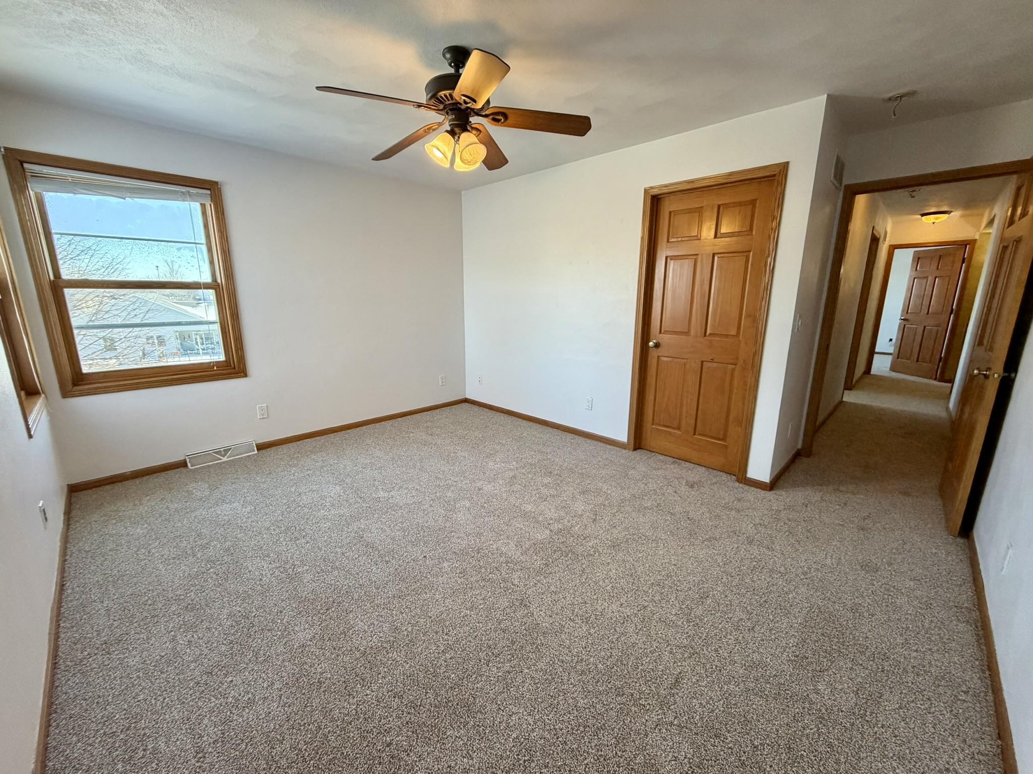 304 North 11th Avenue Monroe, WI 53566 - Photo 43 of 60