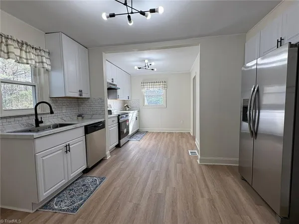 $299,900 | 1053 Hoots Road, Yadkinville, NC 27055