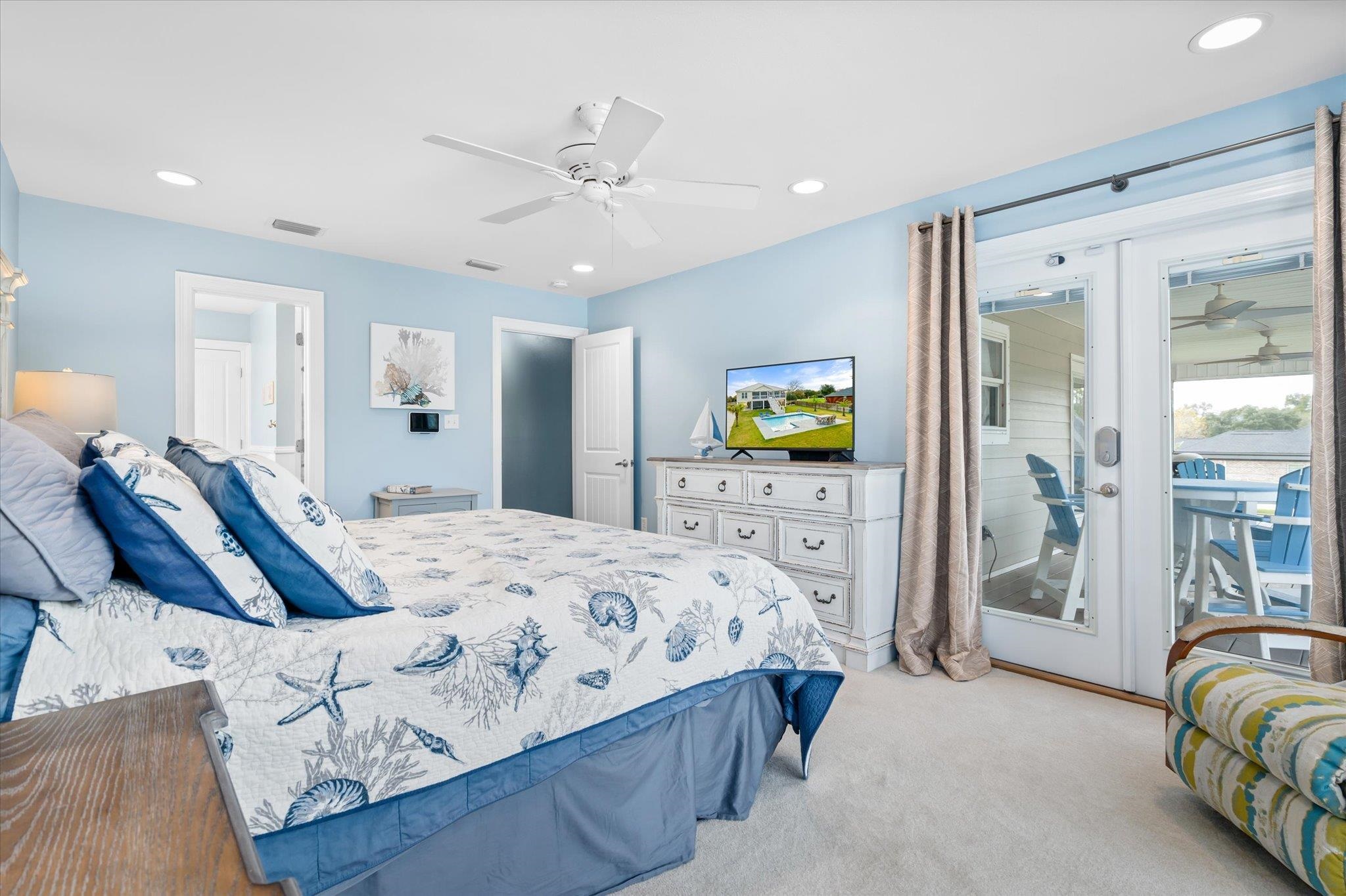 25577 West Oak Ridge Drive Orange Beach, AL 36561 - Photo 10 of 29 Primary Bedroom