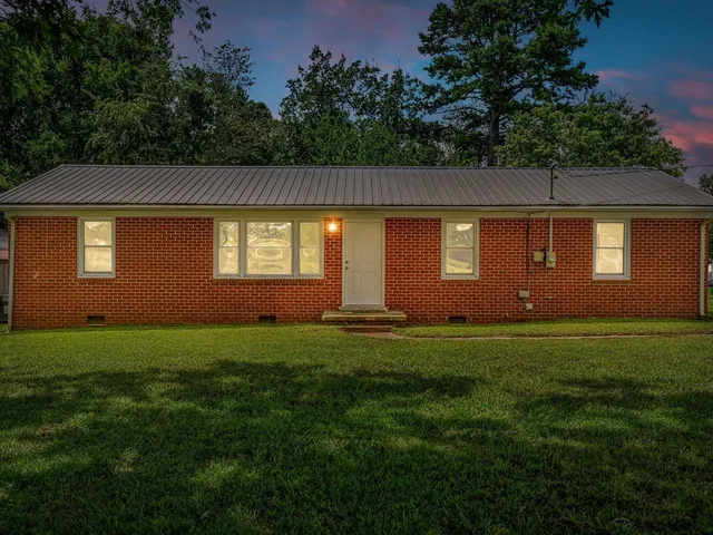 $279,900 | 1038 Unionville Deason Road, Unionville, TN 37180