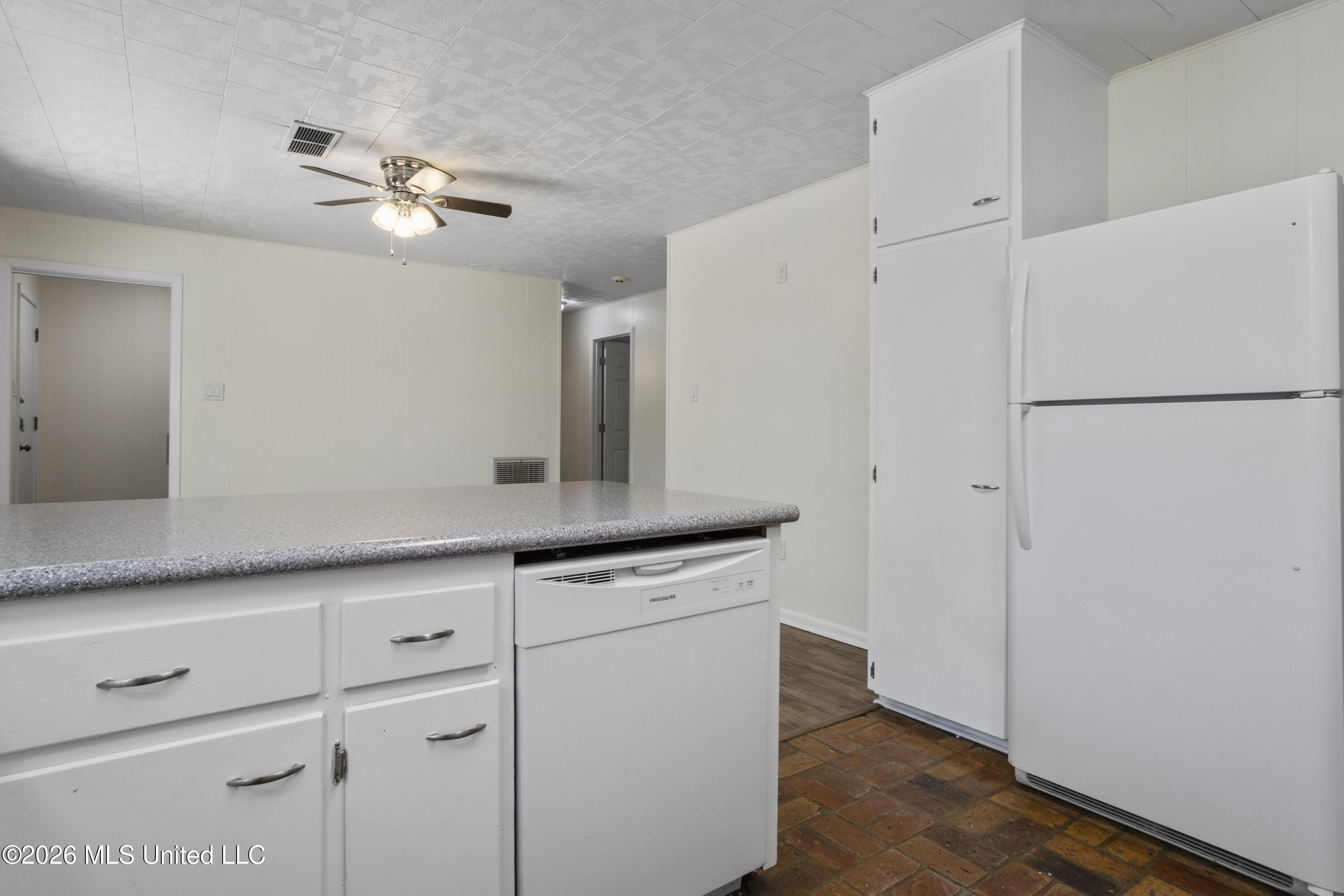 15629 Big Ridge Road Biloxi, MS 39532 - Photo 12 of 31 00011