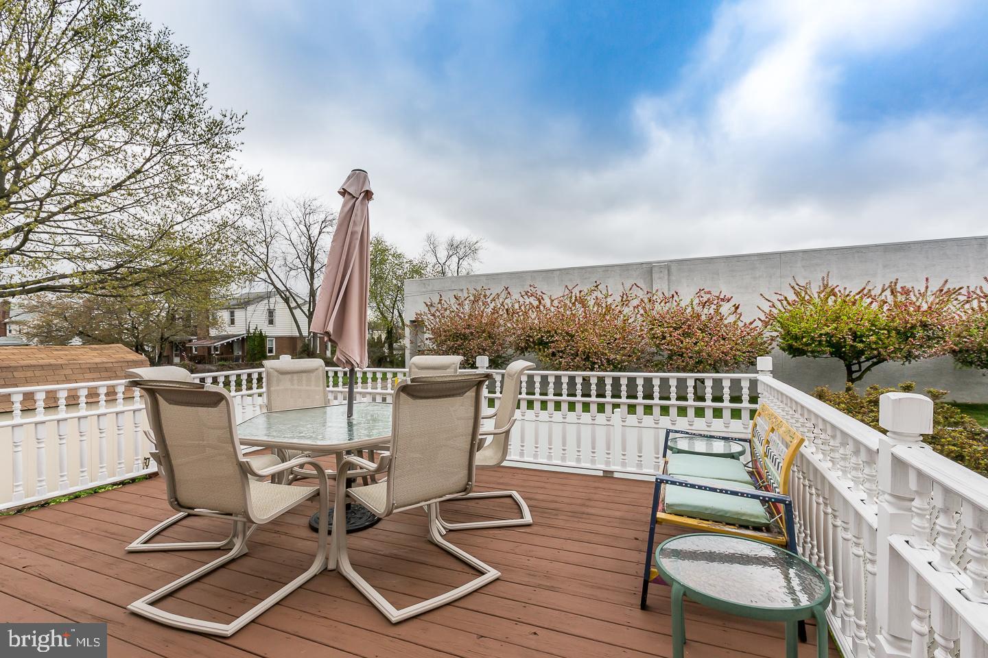 1943 Oak Leaf Lane Holmes, PA 19043 - Photo 34 of 38 deck off kitchen