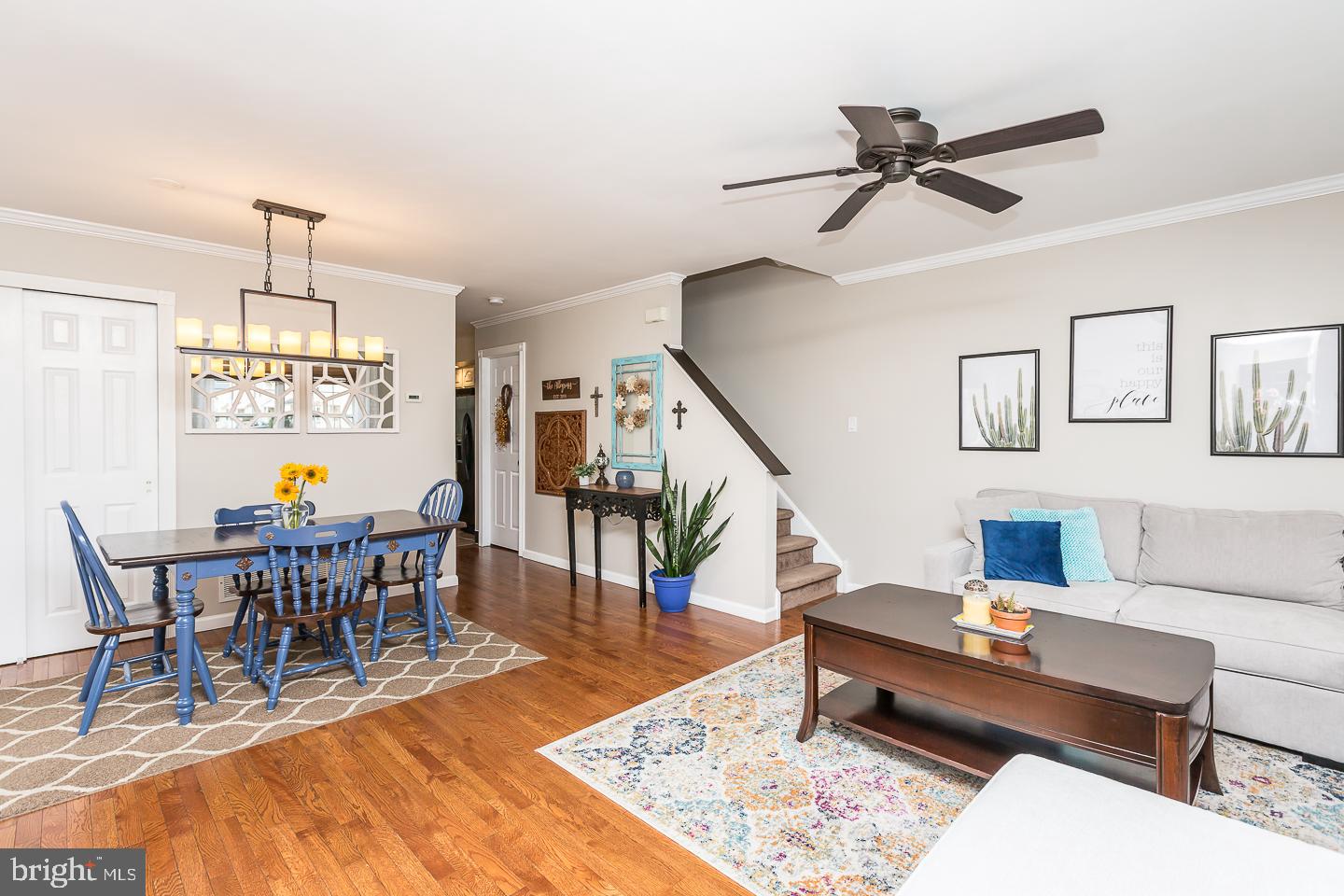 1943 Oak Leaf Lane Holmes, PA 19043 - Photo 5 of 38 dining room off living room