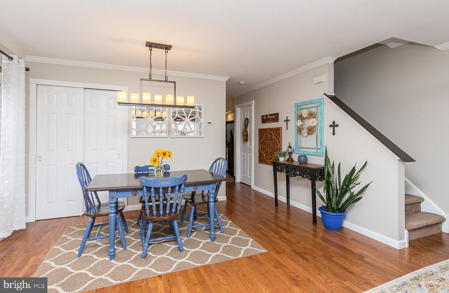 1943 Oak Leaf Lane Holmes, PA 19043 - Photo 7 of 38 dining room