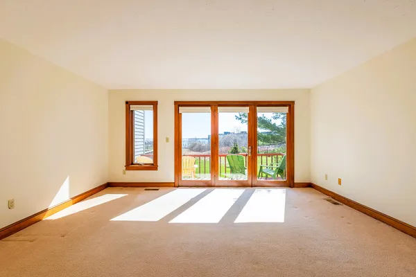 $325,000 | 25 Main Street, Unit 3, Rockland, ME 04841