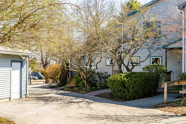 $325,000 | 25 Main Street, Unit 3, Rockland, ME 04841