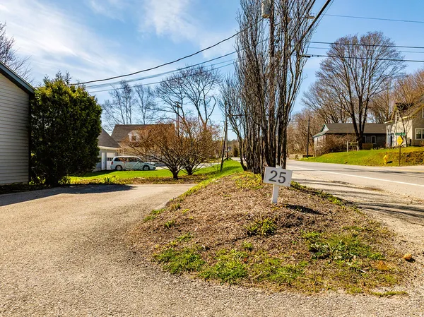 $325,000 | 25 Main Street, Unit 3, Rockland, ME 04841