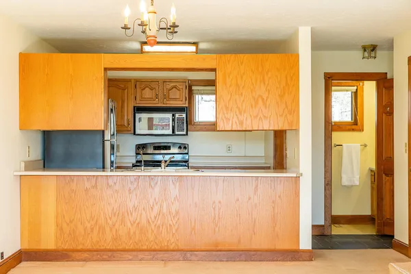 $325,000 | 25 Main Street, Unit 3, Rockland, ME 04841