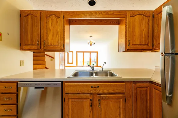 $325,000 | 25 Main Street, Unit 3, Rockland, ME 04841