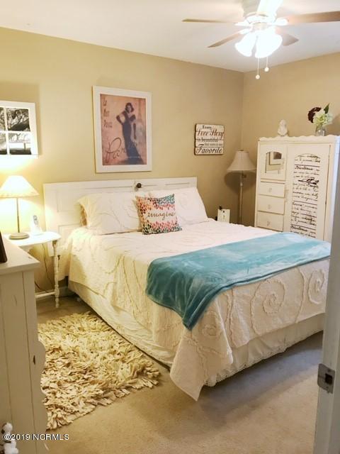 306 Brighton Road Wilmington, NC 28409 - Photo 9 of 24 Master bedroom