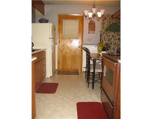 250 Bower Road Fredonia, PA 16124 - Photo 5 of 14 Kitchen.