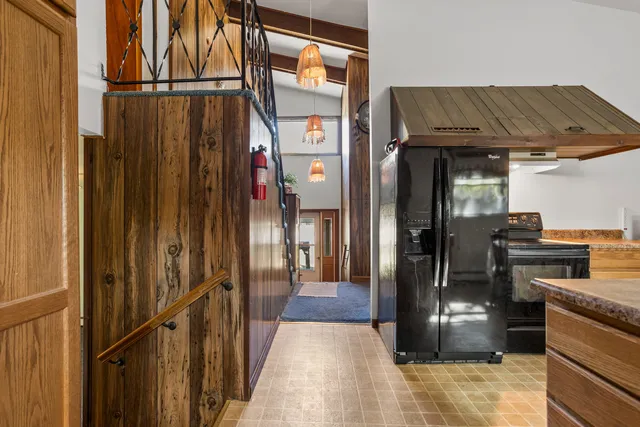 $209,900 | 808 South Longview Road, Monticello, IL 61856