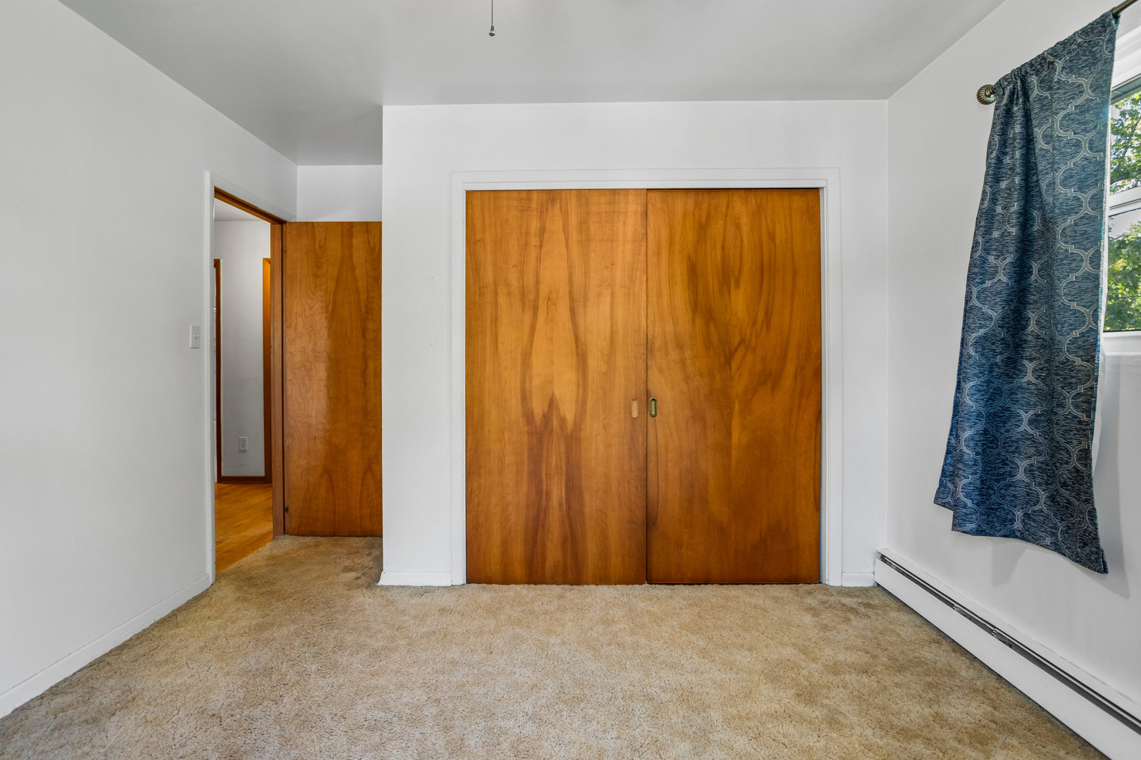 808 South Longview Road Monticello, IL 61856 - Photo 27 of 41 an empty room with windows and closet