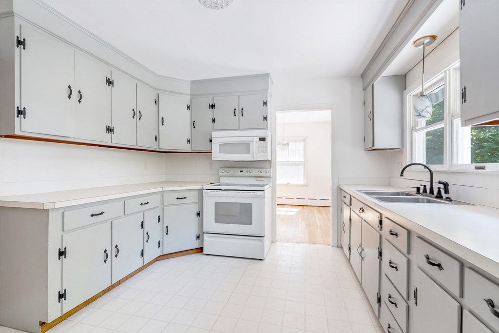 35 Washburn Road East Freetown, MA 02717 - Photo 10 of 40 Gallery Image 10