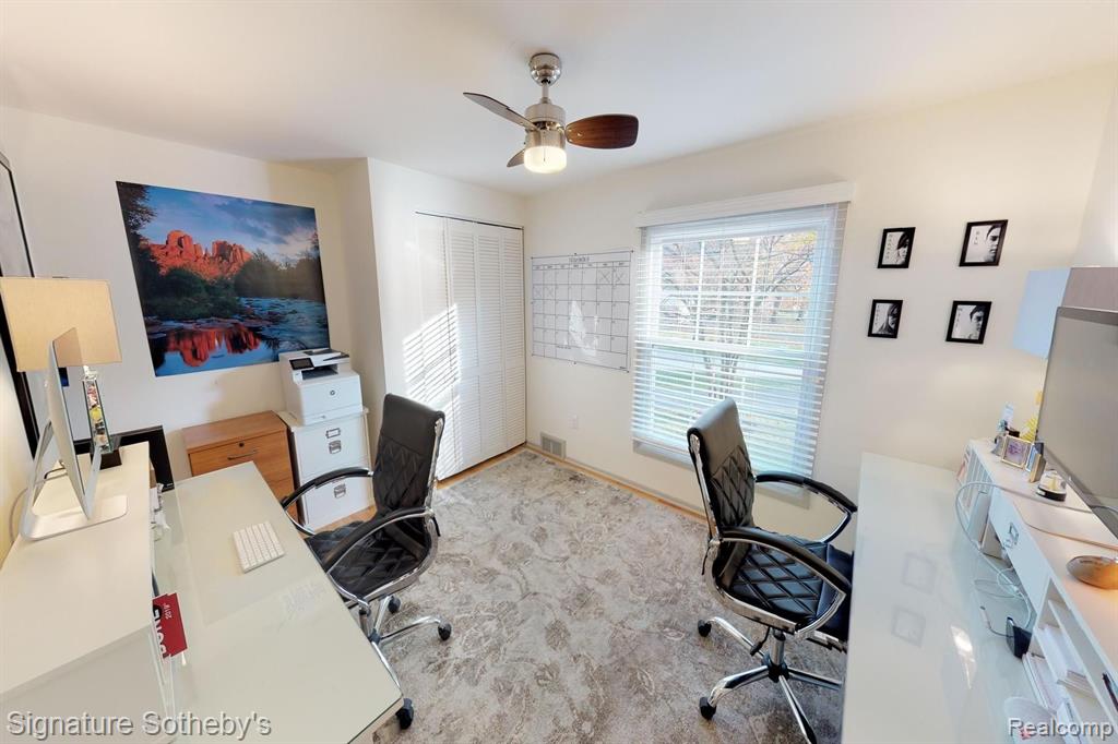 31488 Old Cannon Road Beverly Hills, MI 48025 - Photo 11 of 35