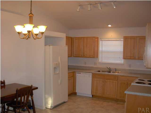 Eat -in Kitchen