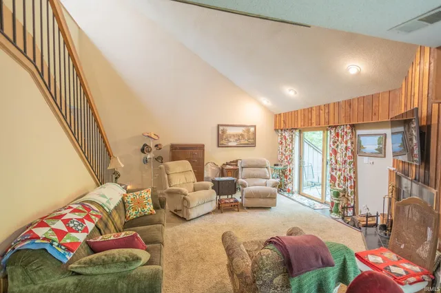 $254,900 | 9451 South Pointe Lasalles Drive, Bloomington, IN 47401